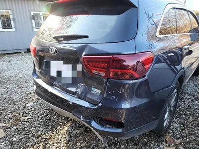 2018 Kia Sorento KNAPG81BDJA469823 VIN:KNAPG81BDJA469823