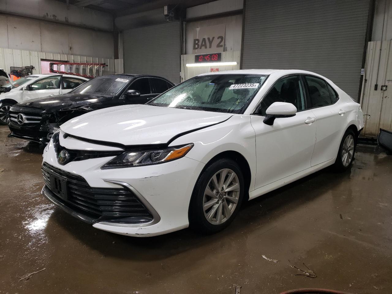 2022 TOYOTA CAMRY LE VIN:4T1C11AK9NU660386
