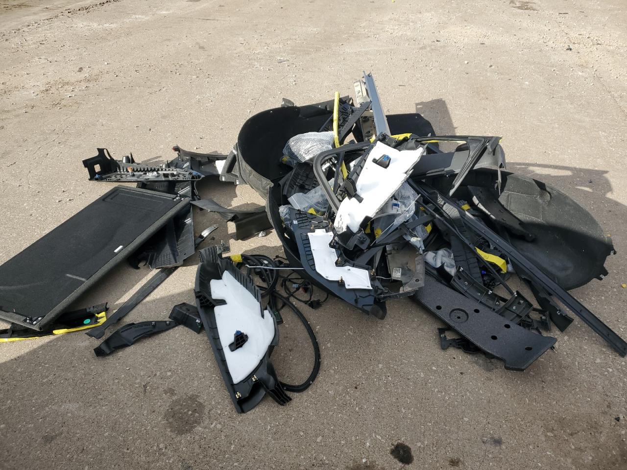 2024 BUICK ENVISION AVENIR VIN:LRBFZSE43RD013465