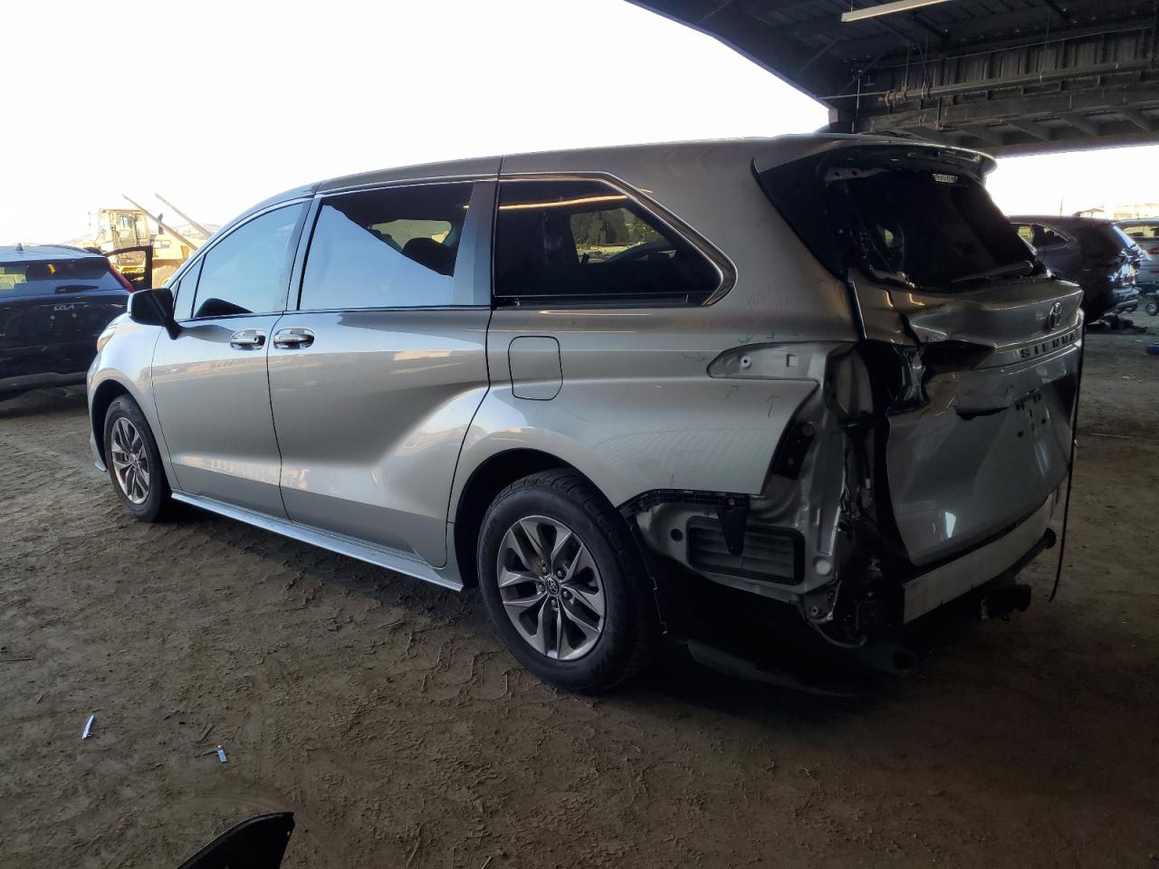 2022 TOYOTA SIENNA LE VIN:5TDKRKEC4NS117355