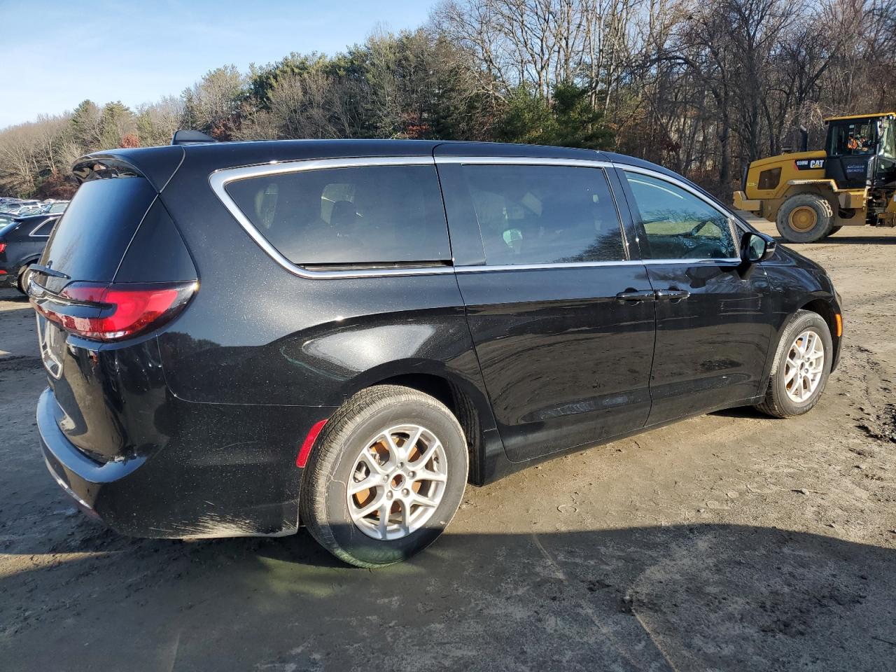 2024 CHRYSLER PACIFICA TOURING L VIN:2C4RC1BGXRR136170