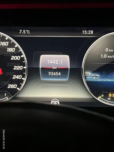 2018 Mercedes-Benz E 300 VIN: