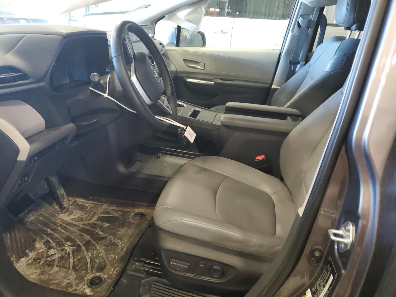 2022 TOYOTA SIENNA XLE VIN:5TDYSKFC6NS043806