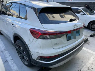 2022 Audi e-tron VIN: