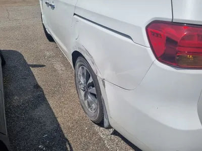2014 Kia Carnival VIN: