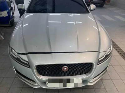 2017 Jaguar XF VIN: