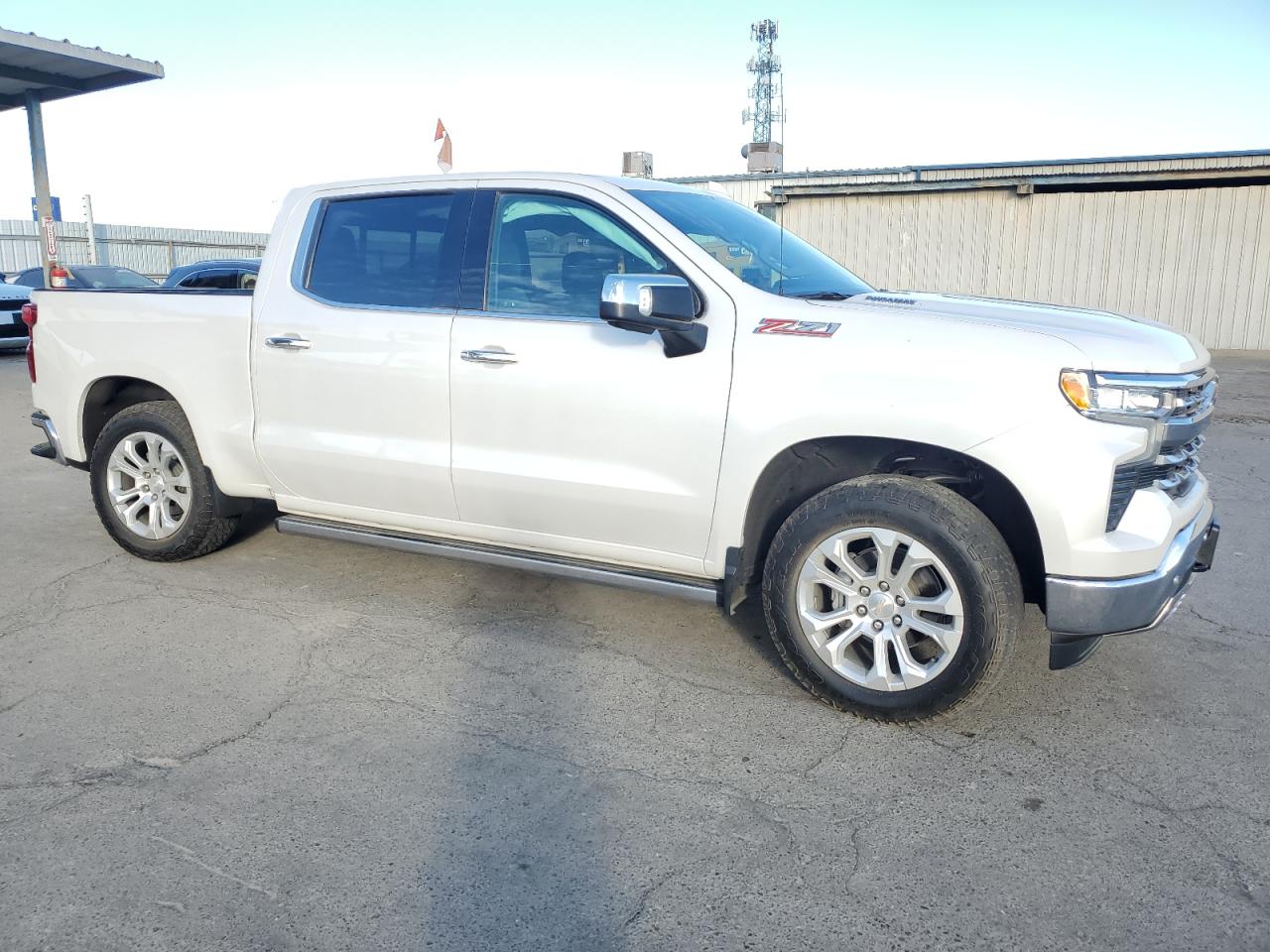 2022 CHEVROLET SILVERADO K1500 LTZ VIN:1GCUDGET8NZ585799