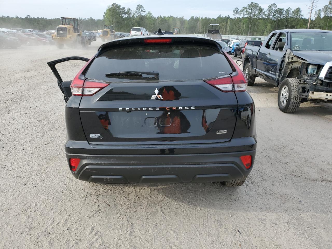 2024 MITSUBISHI ECLIPSE CROSS LE VIN:JA4ATVAA2RZ019331