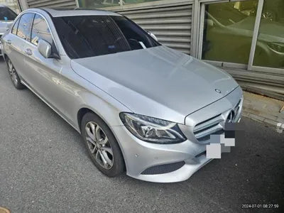 2015 Mercedes-Benz C 220 VIN: