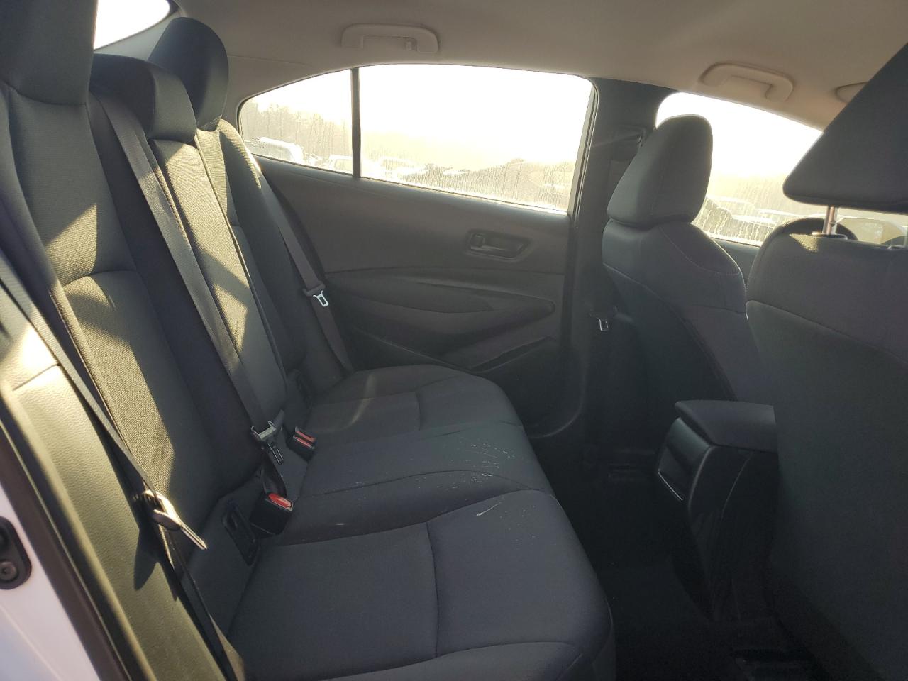 2022 TOYOTA COROLLA LE VIN:5YFEPMAE6NP295654