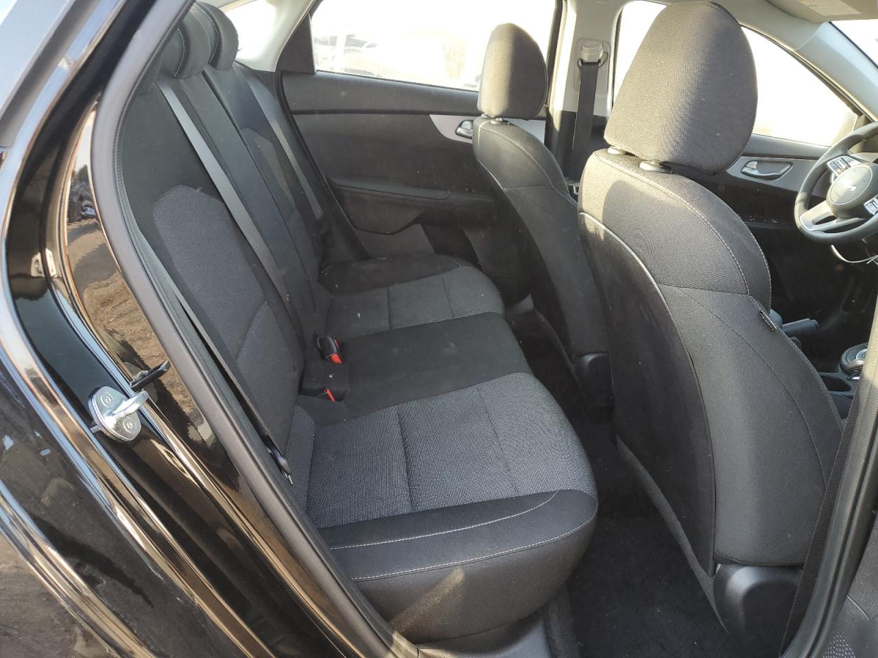 2022 KIA FORTE FE VIN:3KPF24AD8NE425347