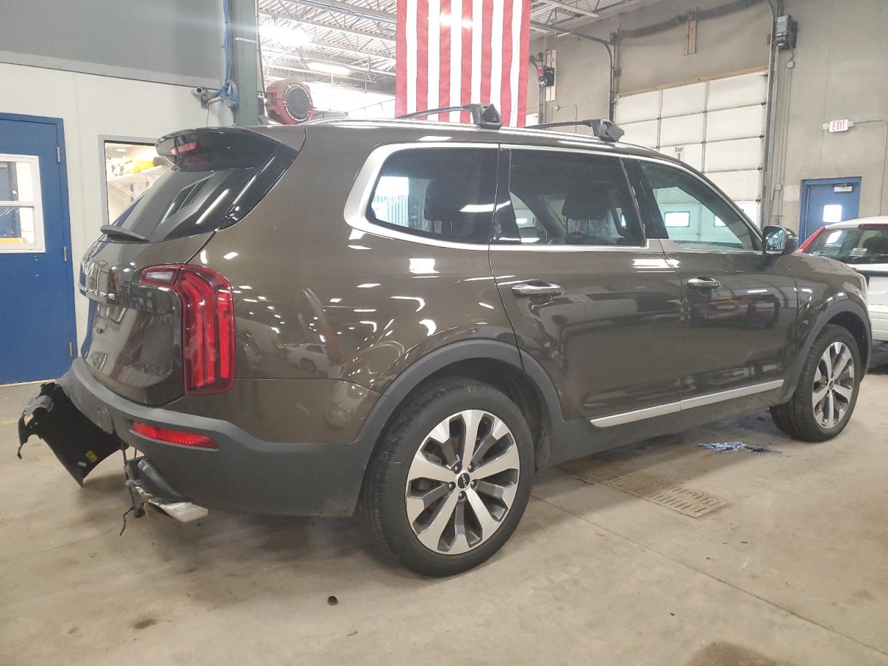 2022 KIA TELLURIDE S VIN:5XYP64HCXNG276089