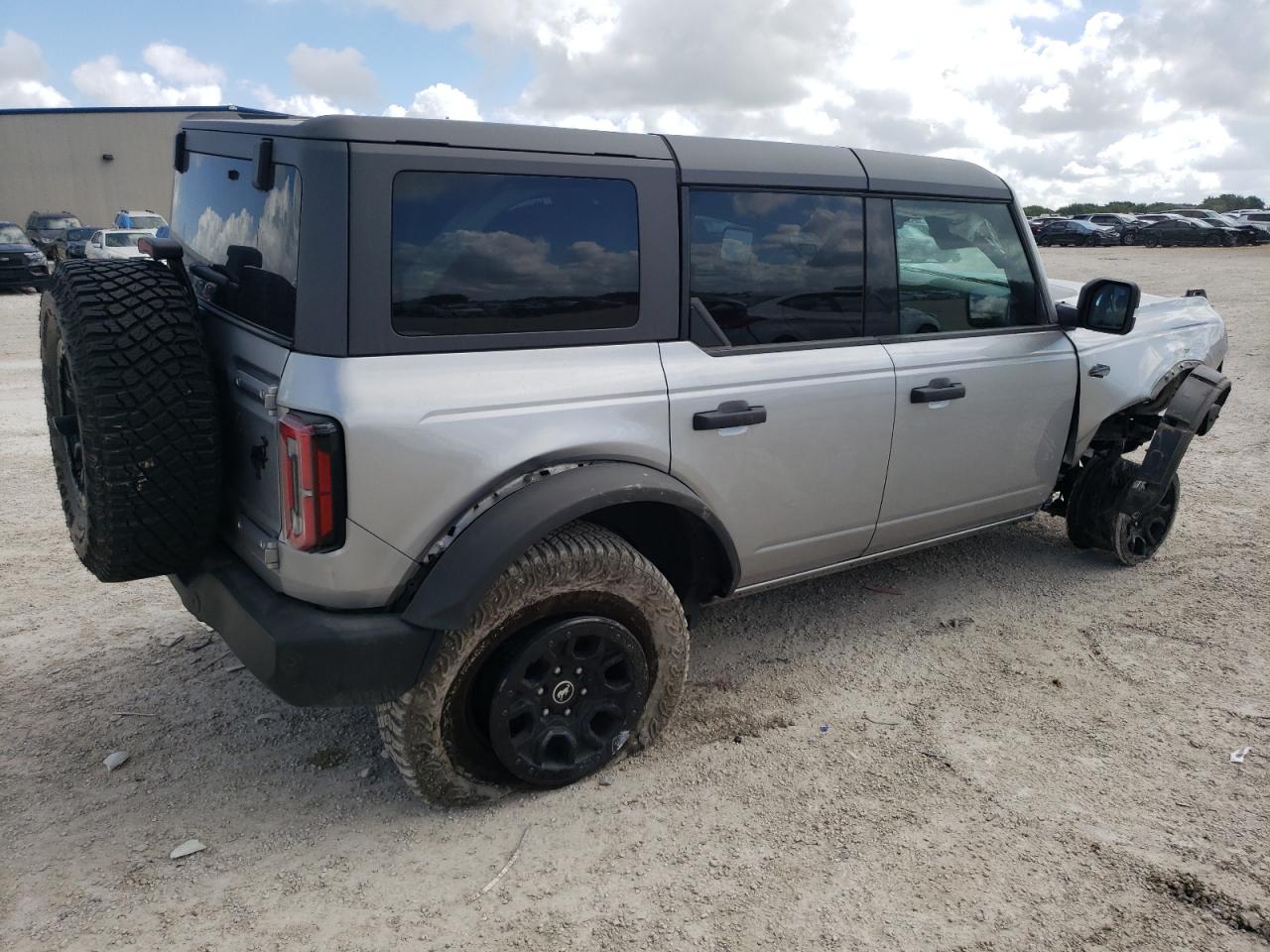 2022 FORD BRONCO BASE VIN:1FMEE5DP4NLB24172