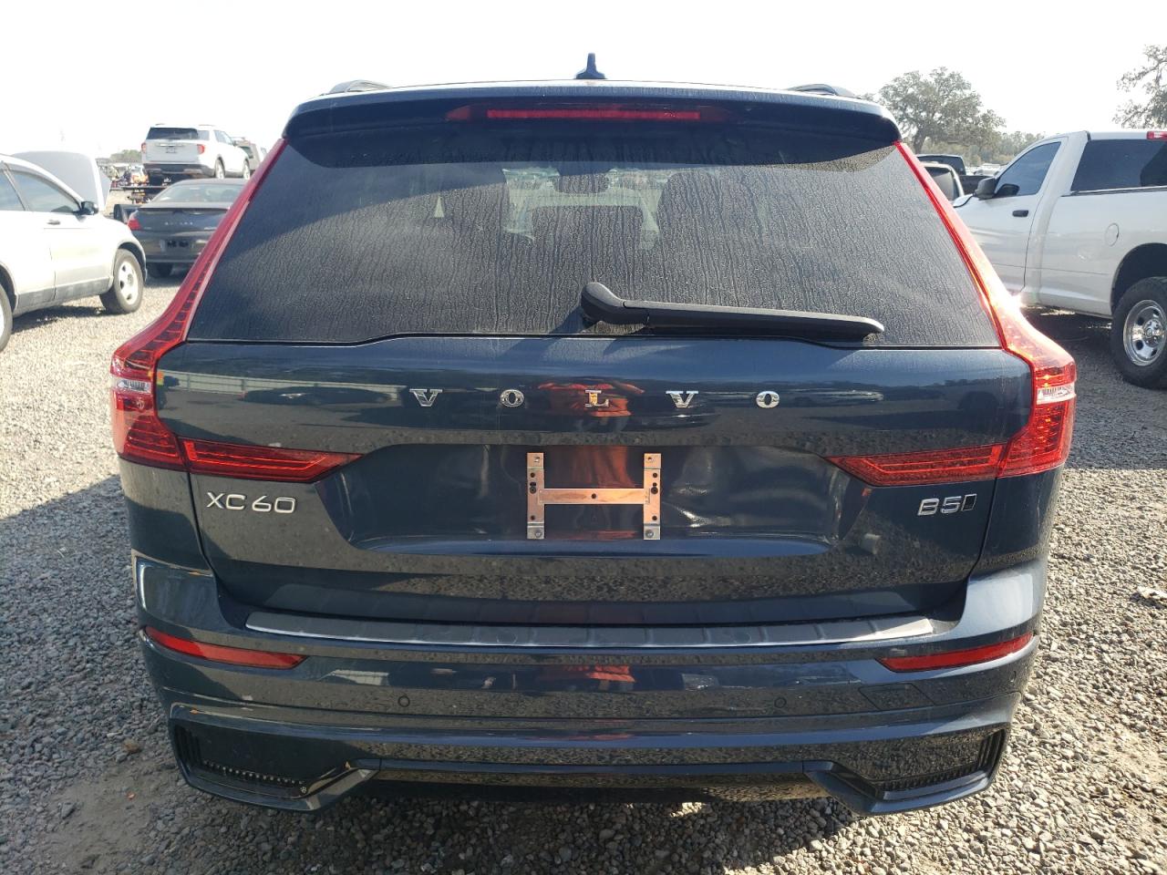 2024 VOLVO XC60 PLUS VIN:YV4L12RL3R1738723