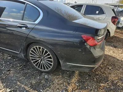 2021 BMW 740 WBA7T4107MCG35426 VIN:WBA7T4107MCG35426