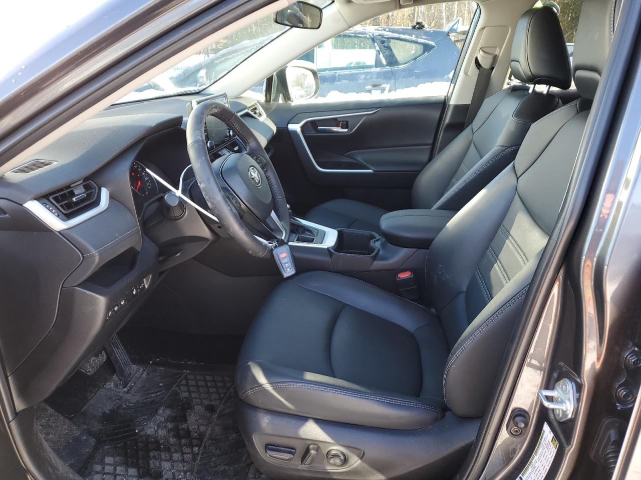 2022 TOYOTA RAV4 XLE VIN:2T3R1RFV0NC297982