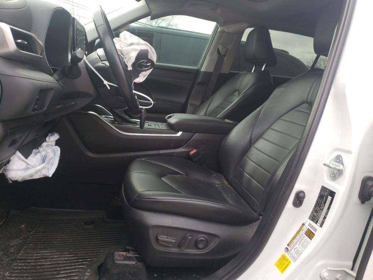 2022 TOYOTA HIGHLANDER XLE VIN:5TDHZRBH6NS560268