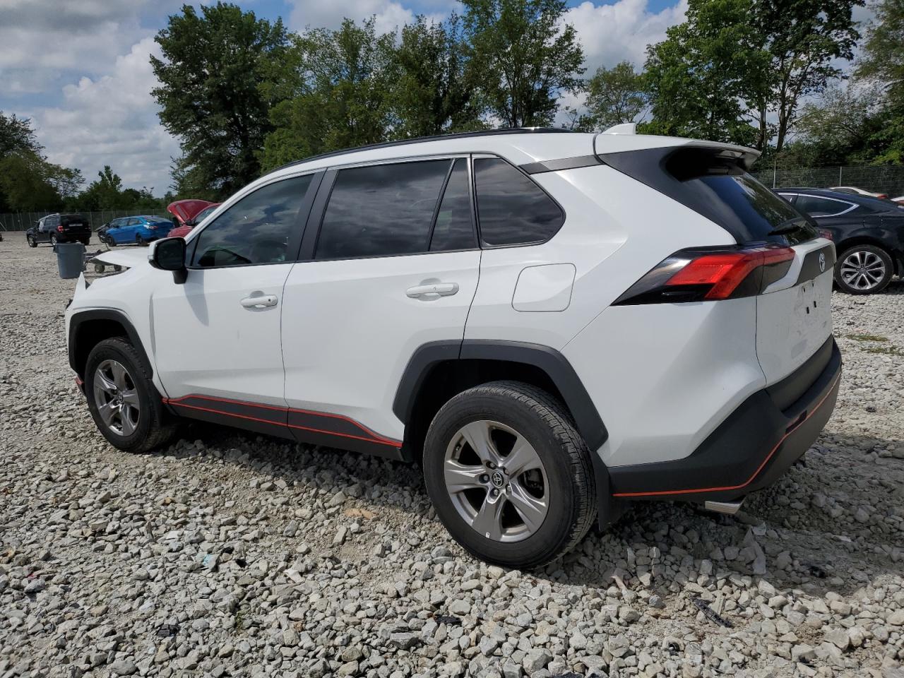 2022 TOYOTA RAV4 XLE VIN:2T3P1RFV8NW317997