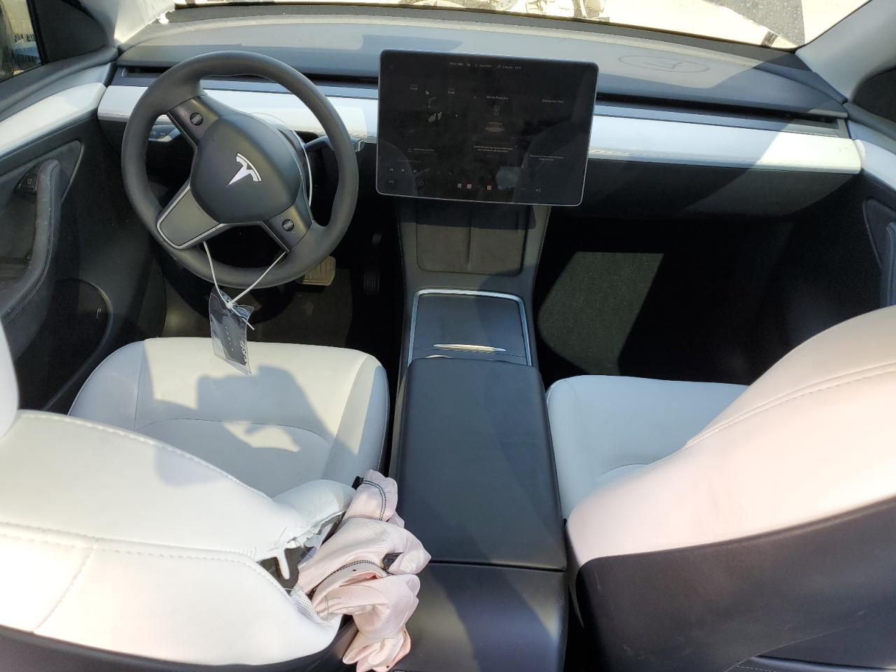 2023 TESLA MODEL Y  VIN:7SAYGDEE5PF894649