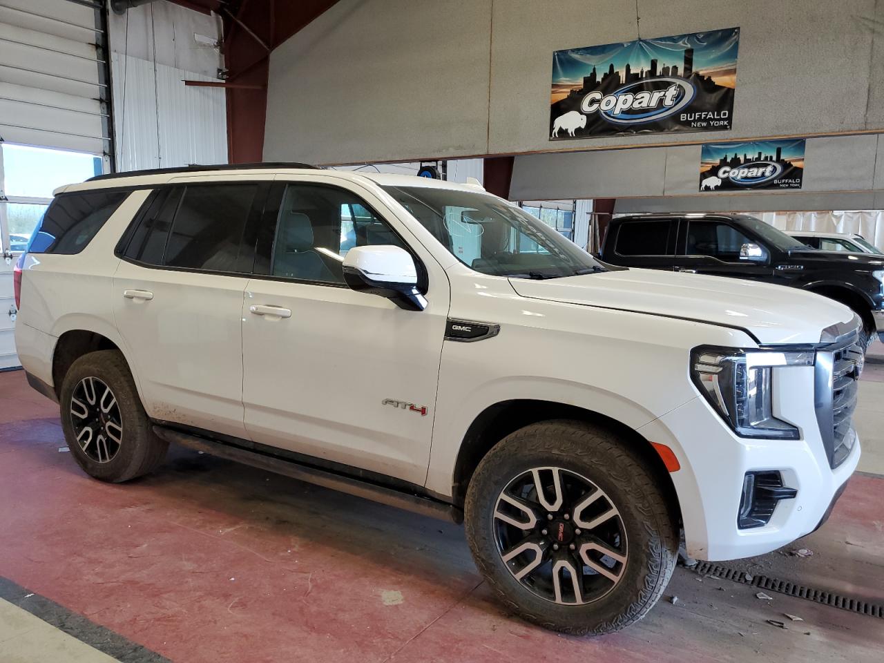 2023 GMC YUKON AT4 VIN:1G4HP57258U203145