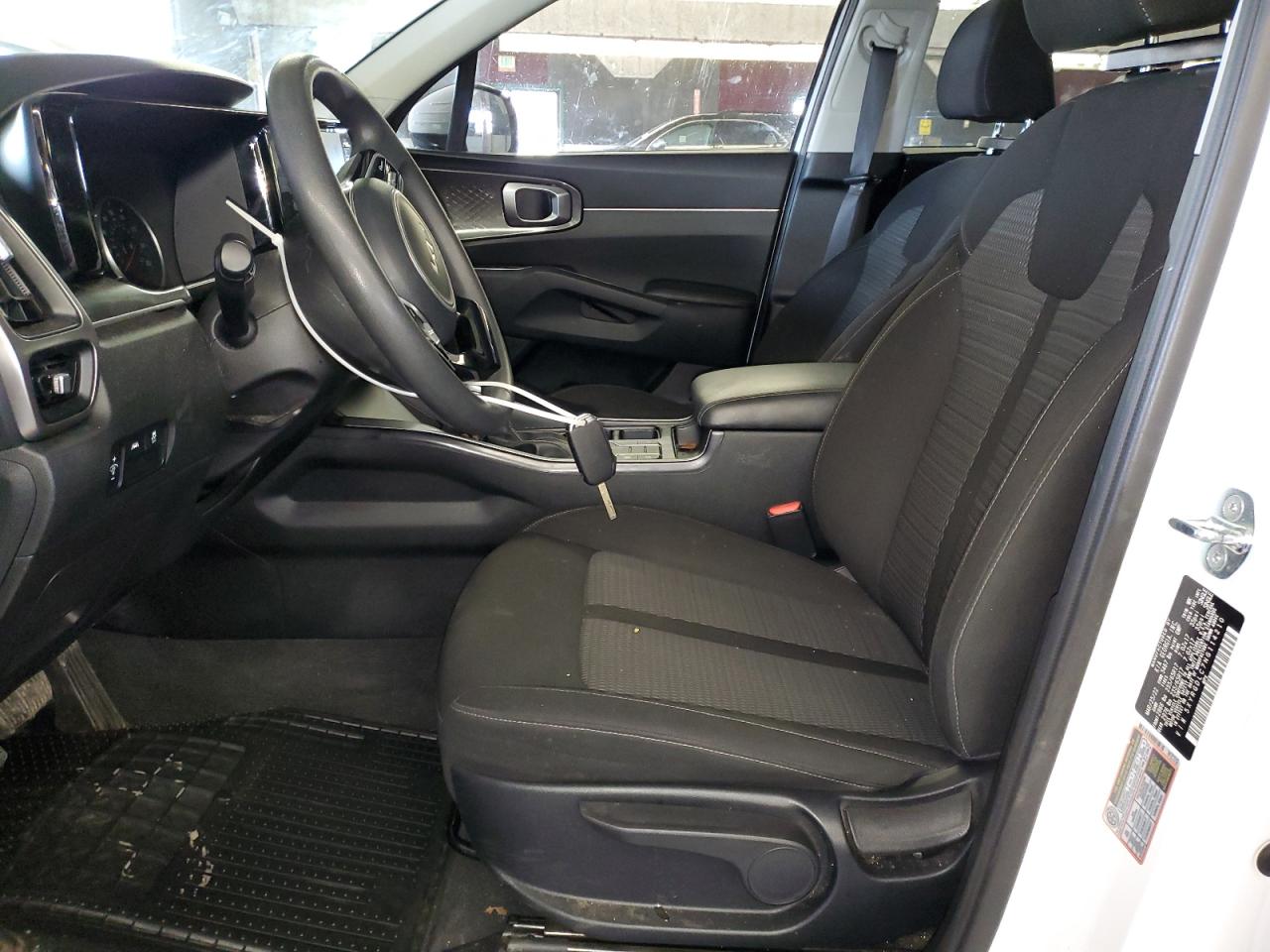2022 KIA SORENTO LX VIN:5XYRGDLC7NG114210