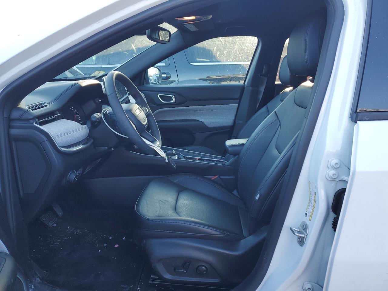 2023 JEEP COMPASS LATITUDE LUX VIN:3C4NJDFN8PT546622