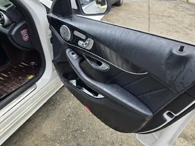 2016 Mercedes-Benz C 250 VIN: