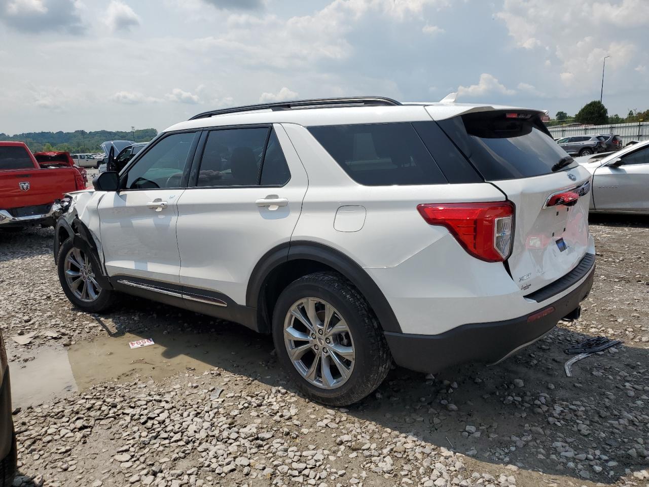 2022 FORD EXPLORER XLT VIN:1FMSK8DH8NGB64866