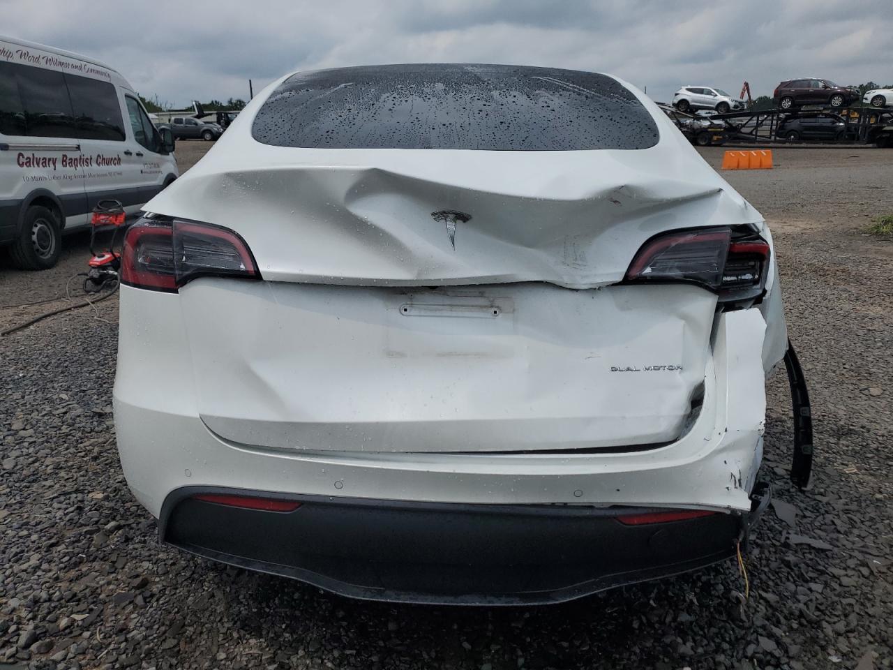 2022 TESLA MODEL Y  VIN:7SAYGDEE5NF312028