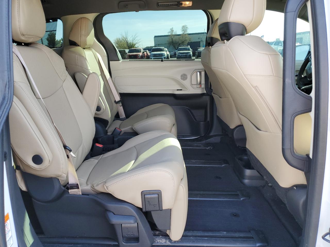 2024 TOYOTA SIENNA LIMITED VIN:5TDZRKEC3RS200330