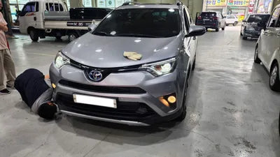 2018 Toyota RAV4 JTMDJREV6JD258864 VIN:JTMDJREV6JD258864