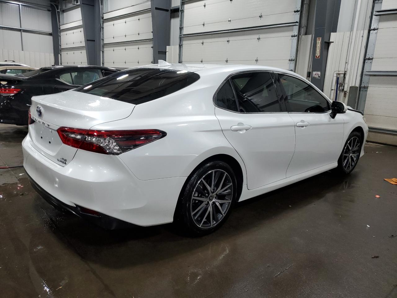 2022 TOYOTA CAMRY XLE VIN:4T1F31AK3NU582596