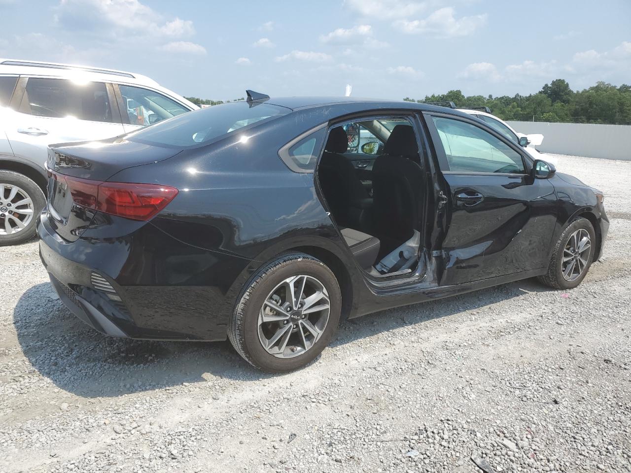 2022 KIA FORTE FE VIN:3KPF24AD7NE425677