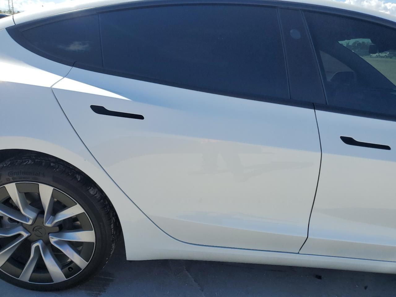 2024 TESLA MODEL 3  VIN:5YJ3E1EA9RF752350