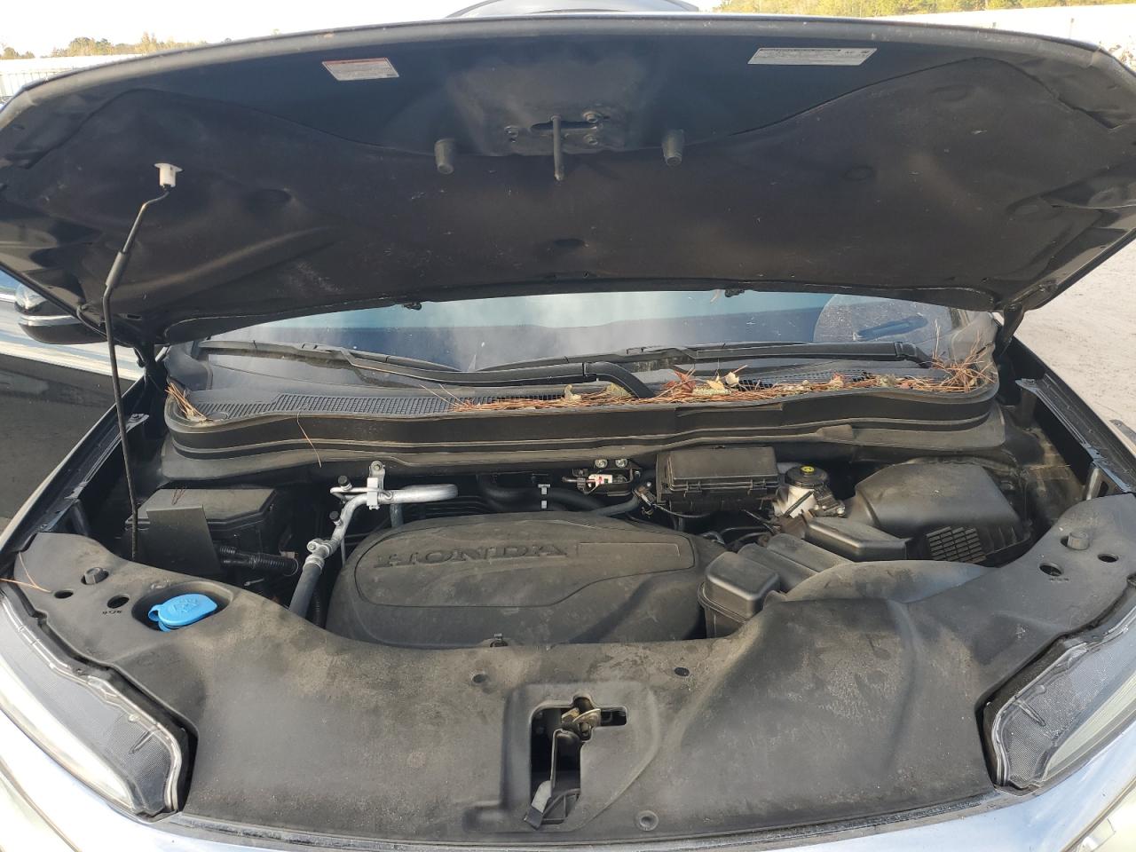 2022 HONDA PILOT TOURING VIN:5FNYF5H65NB022897