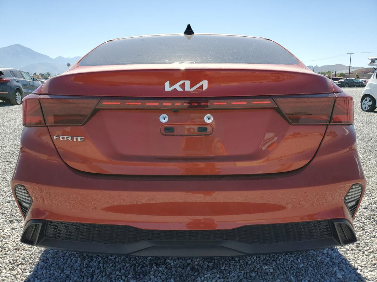 2022 KIA FORTE FE VIN:3KPF24AD2NE432939