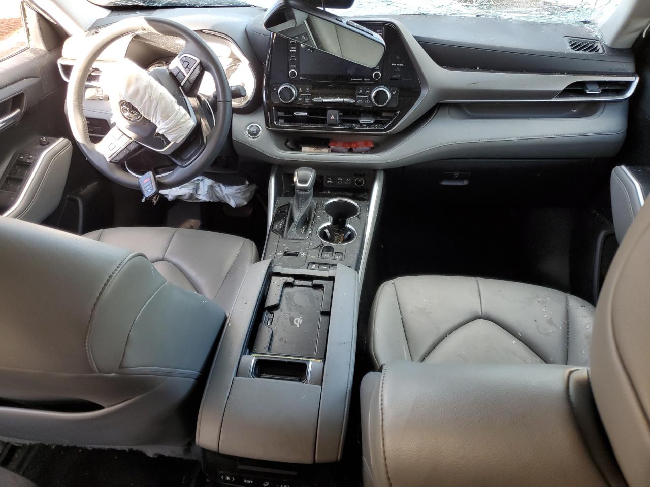 2022 TOYOTA HIGHLANDER XLE VIN:5TDGZRAH2NS140715