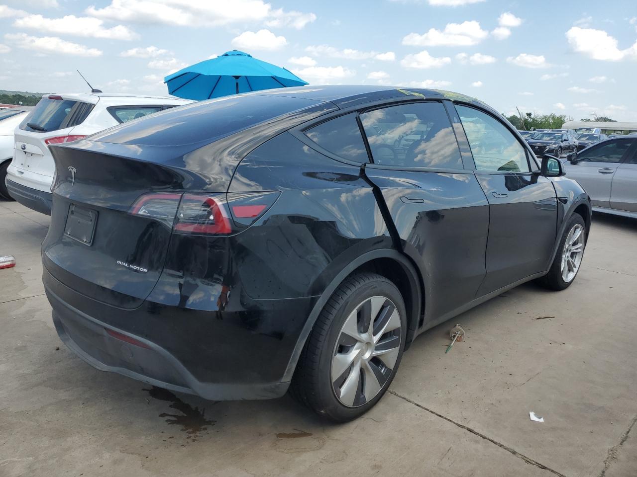 2023 TESLA MODEL Y  VIN:7SAYGDEE2PA183925