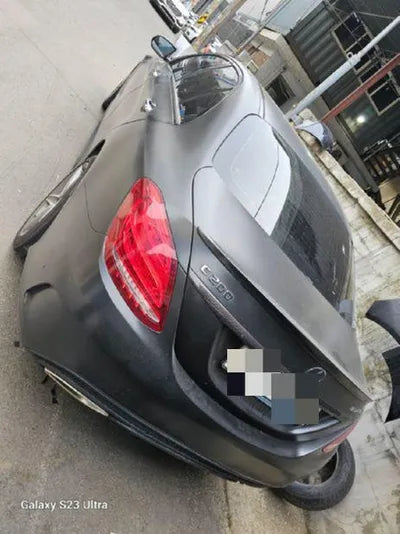 2018 Mercedes-Benz C 200 VIN: