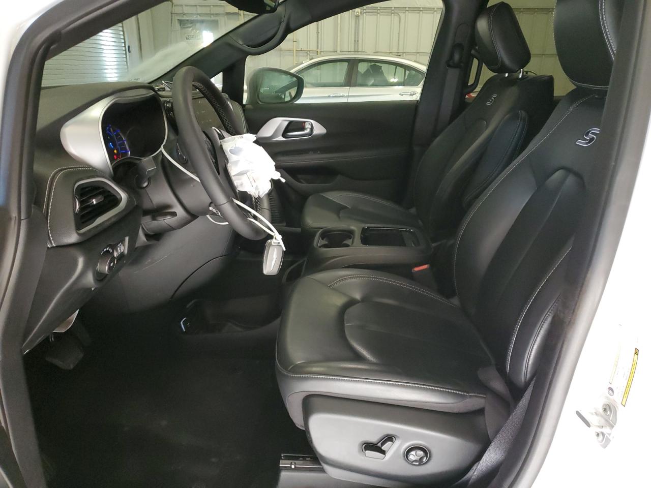 2023 CHRYSLER PACIFICA HYBRID TOURING L VIN:2C4RC1L74PR506427