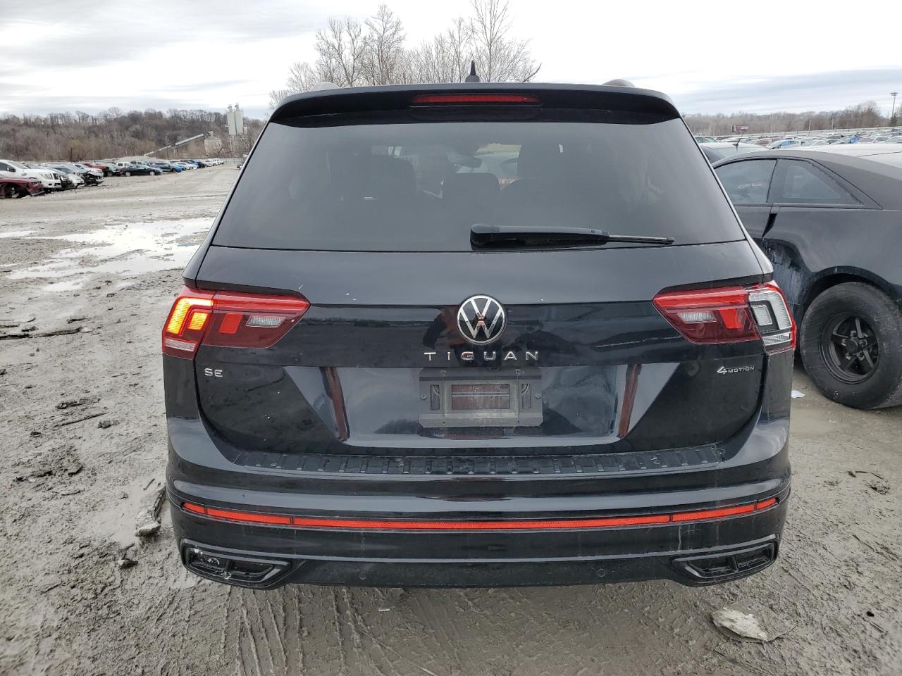 2022 VOLKSWAGEN TIGUAN SE R-LINE BLACK VIN:3VV8B7AX0NM155204