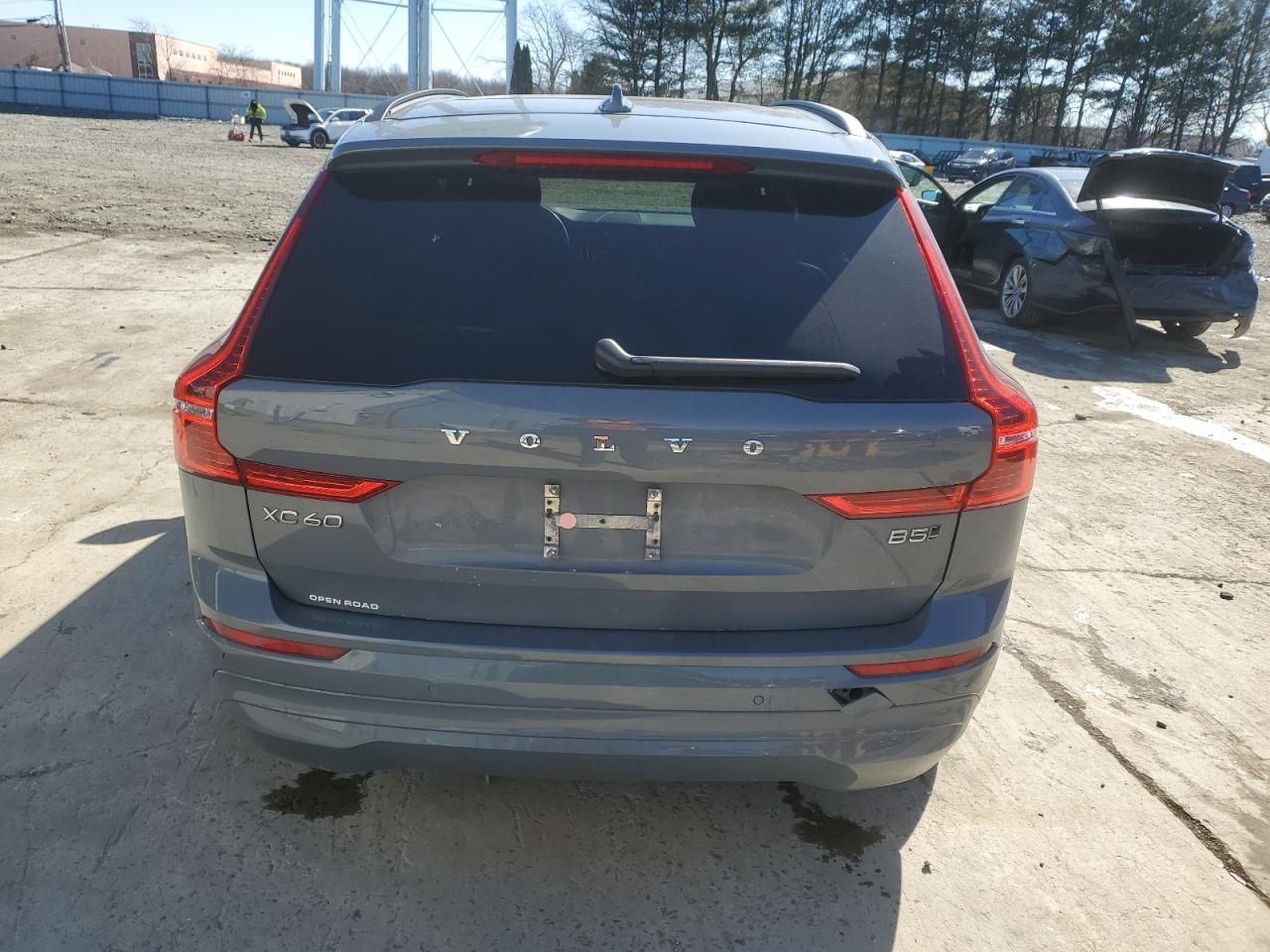 2022 VOLVO XC60 B5 MOMENTUM VIN:YV4L12RK6N1959945