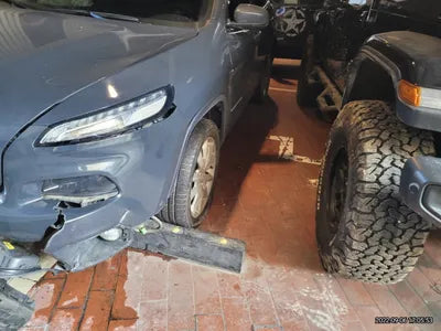 2017 Jeep Cherokee VIN: