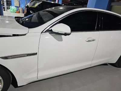 2016 Jaguar XJ VIN: