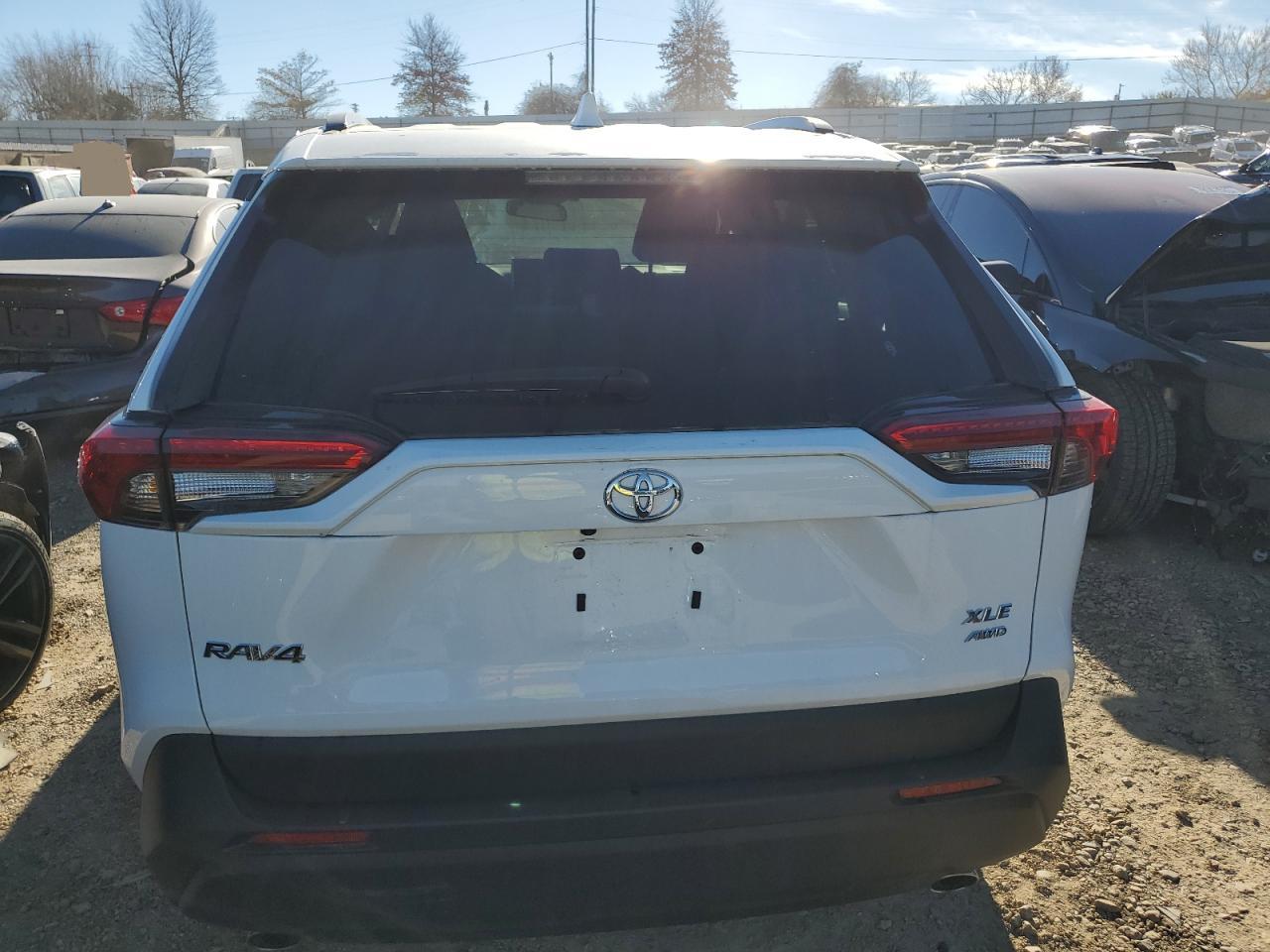 2023 TOYOTA RAV4 XLE VIN:2T3P1RFV7PC339347