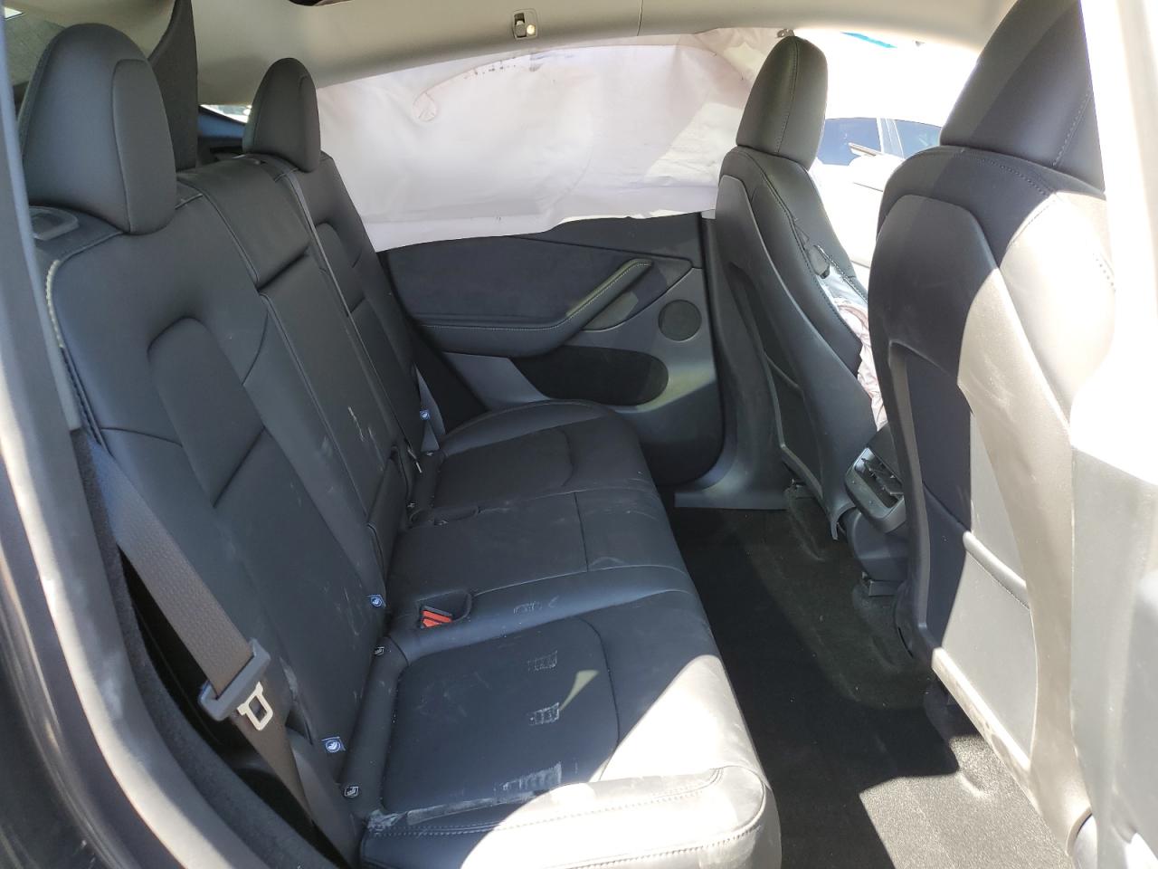 2024 TESLA MODEL Y  VIN:7SAYGDED4RF200527