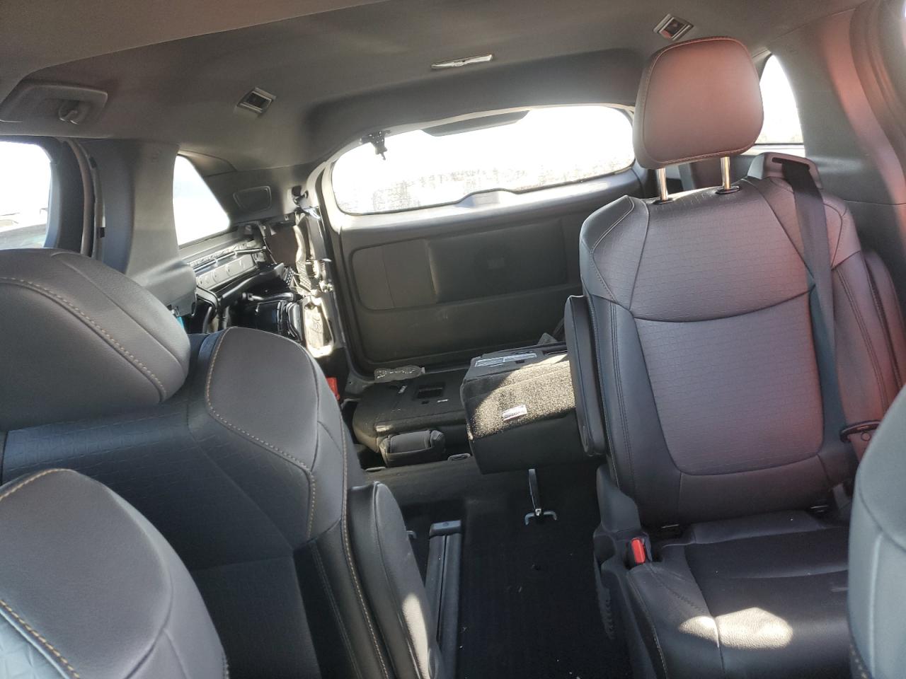 2024 TOYOTA SIENNA XSE VIN:5TDCSKFC5RS123212