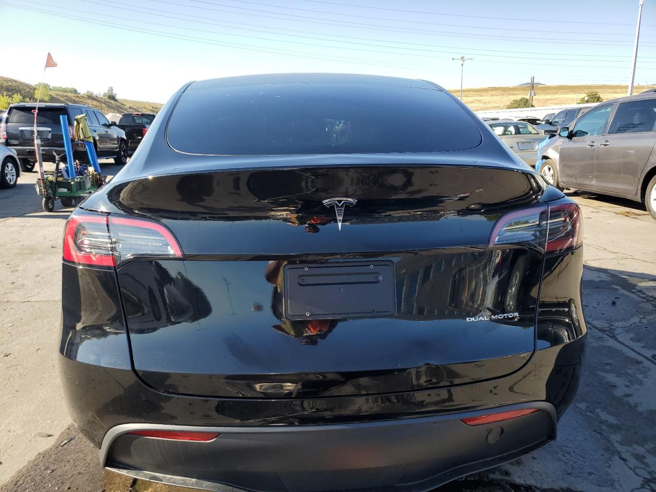 2023 TESLA MODEL Y  VIN:7SAYGDEEXPF868208