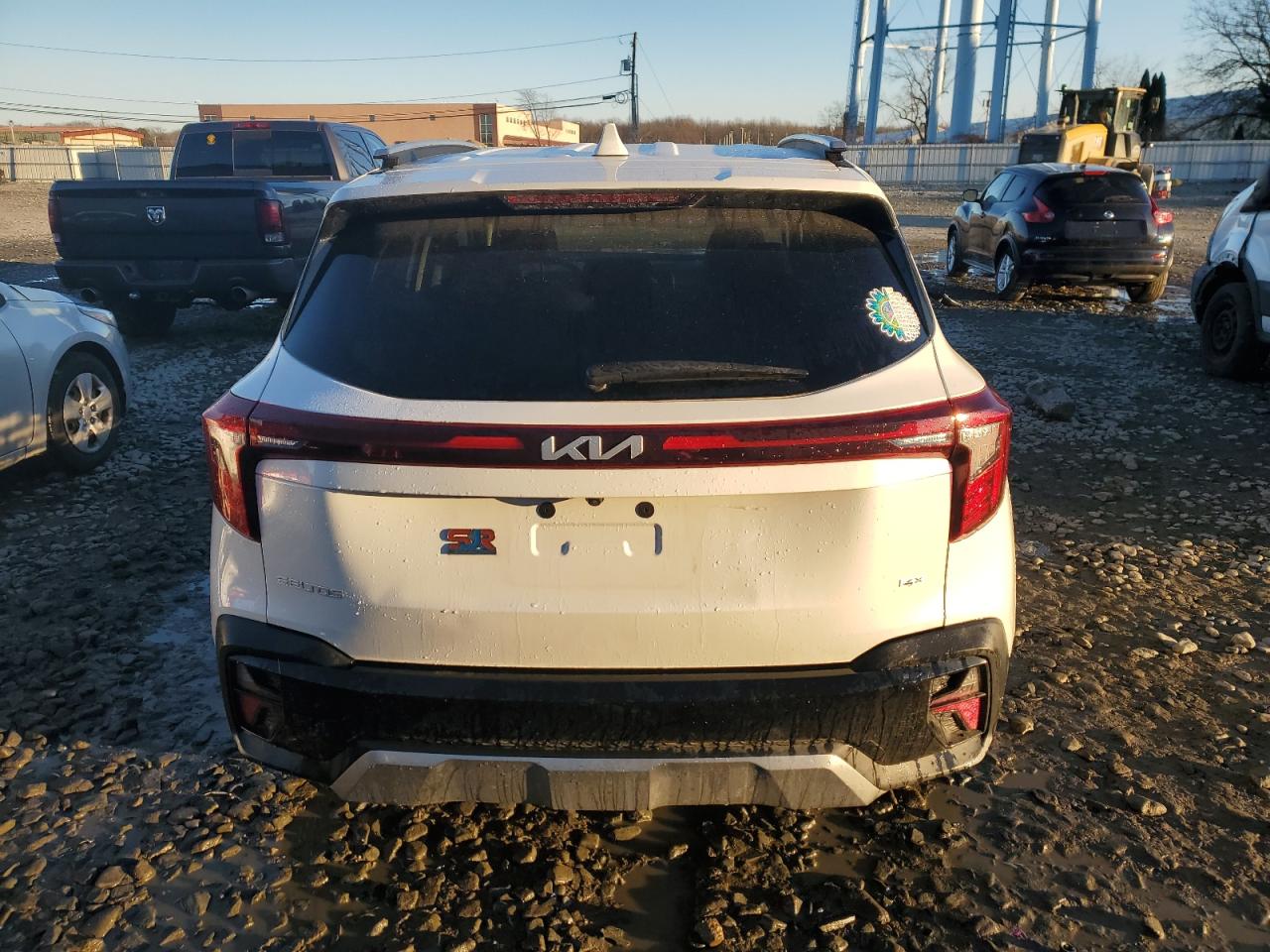 2024 KIA SELTOS SX VIN:KNDETCA71R7506919
