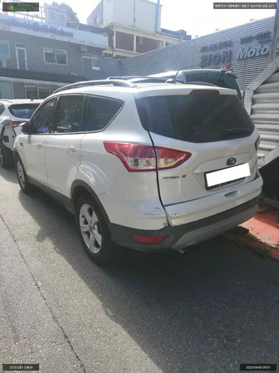 2015 Ford Escape 1FMCU9G95FUA29923 VIN:1FMCU9G95FUA29923